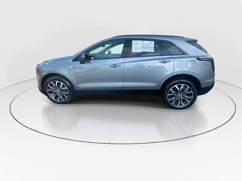 Used 2025 Cadillac XT5 Sportv w/ LPO, Floor Liner Package image 5