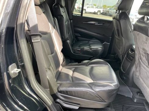 Used 2019 Cadillac Escalade Platinum AWD/4WD image 20