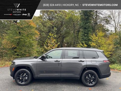 New 2025 Jeep Grand Cherokee L Altitude image 1