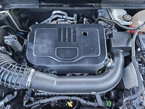 Certified 2023 GMC Acadia SLE w/ Driver Convenience Package image 35