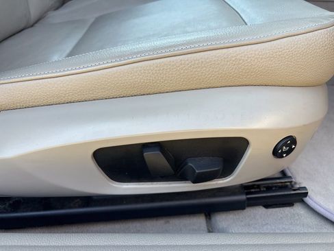 Used 2012 BMW 128i Convertible image 10