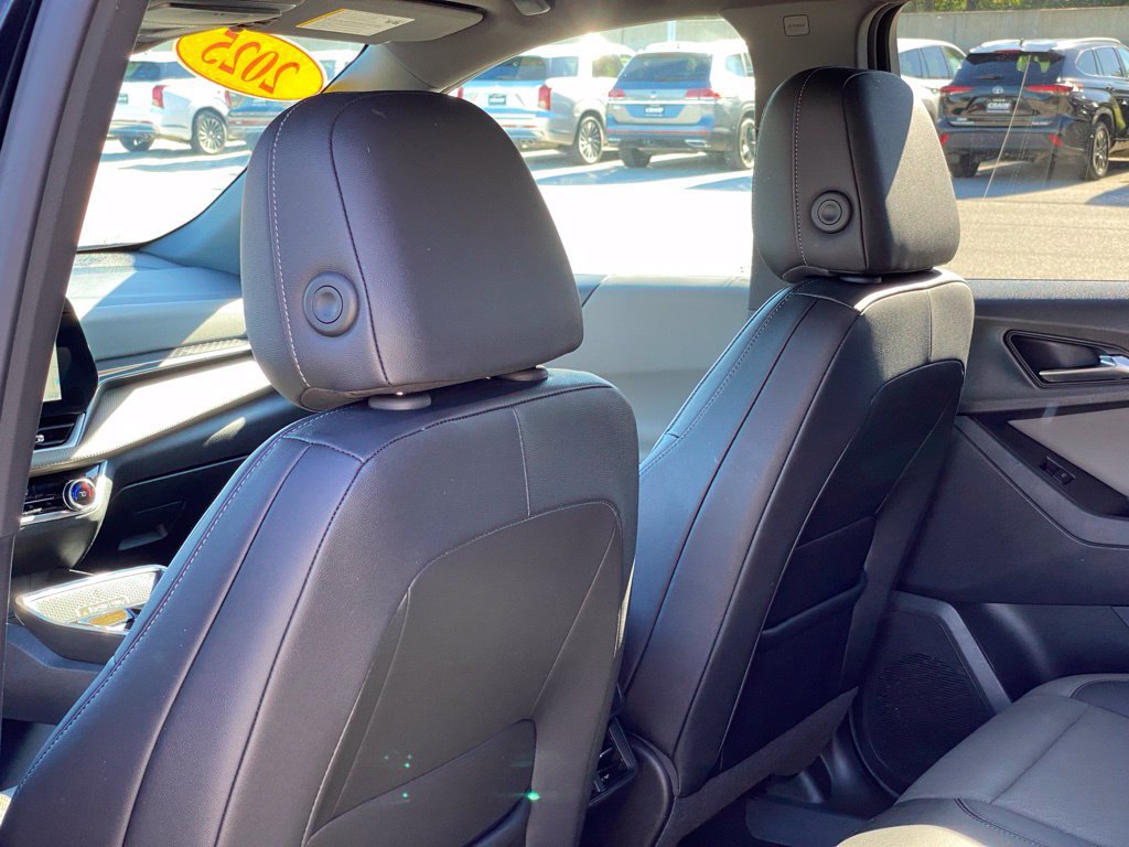 Used 2025 Chevrolet Equinox LT w/ Convenience Package II AWD/4WD image 28
