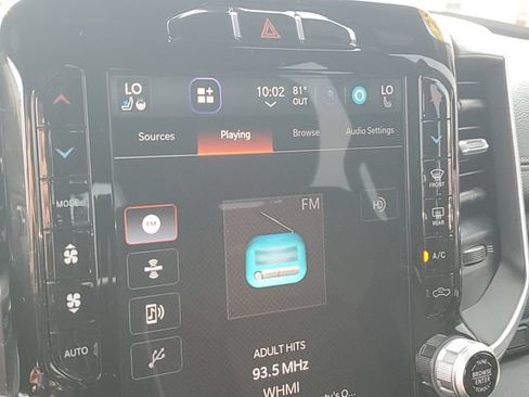 Used 2023 RAM 1500 Laramie AWD/4WD image 22