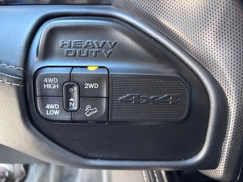 Used 2024 RAM 2500 Limited AWD/4WD image 33
