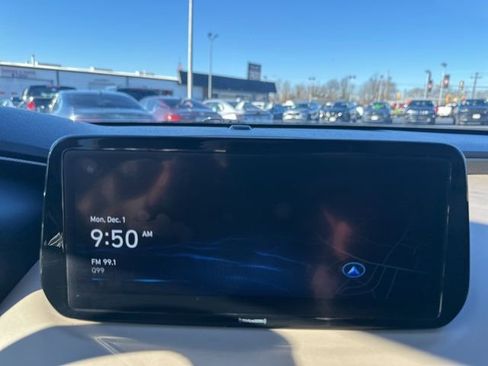 Used 2023 Hyundai Santa Fe SEL image 18