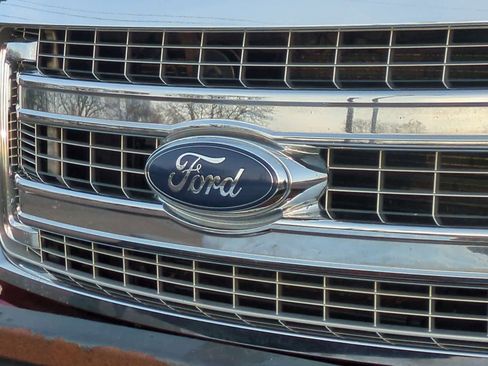 Used 2013 Ford F150 XLT w/ Luxury Equipment Group image 12