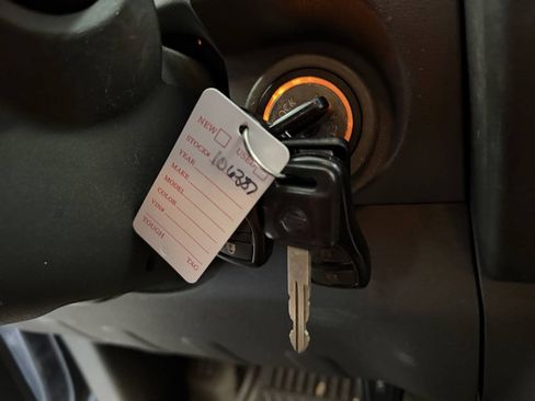 Used 2005 Nissan Xterra S w/ (P01) Power Pkg RWD image 45