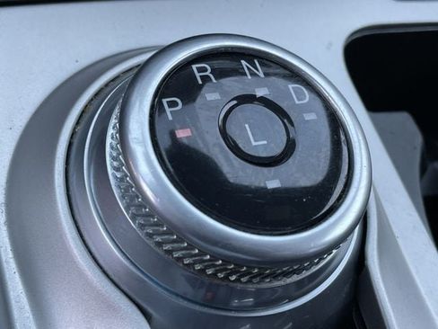 Used 2022 Ford Explorer Platinum w/ Equipment Group 601A AWD/4WD image 23
