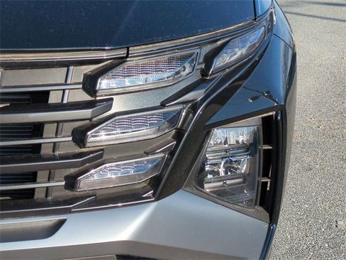 New 2025 Hyundai Tucson SE image 10