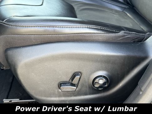 Used 2020 Jeep Cherokee Latitude Plus w/ Cold Weather Group image 5