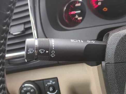 Used 2012 GMC Acadia SLT image 28