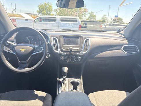 Used 2024 Chevrolet Equinox LT FWD image 14