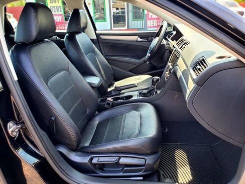 Used 2014 Volkswagen Passat 1.8T SE image 10