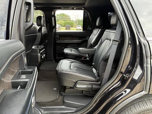 Used 2019 Ford Expedition Limited w/ Special Edition Package RWD image 37