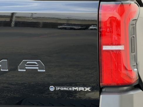 Used 2024 Toyota Tacoma Trailhunter image 7