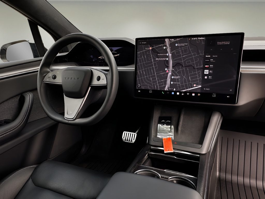 Used 2023 Tesla Model X Plaid AWD/4WD image 10
