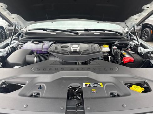 New 2026 Jeep Grand Wagoneer 4WD image 32