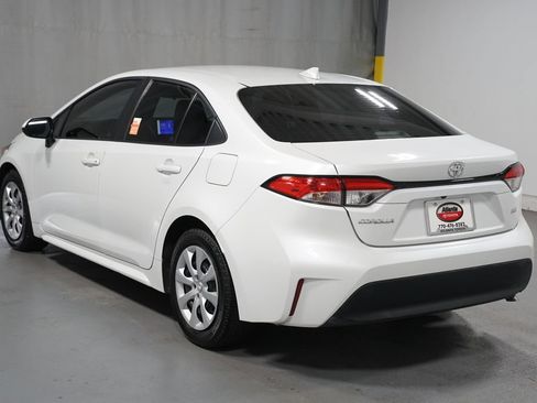 Used 2024 Toyota Corolla LE FWD image 6