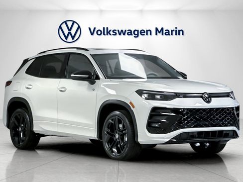 New 2026 Volkswagen Tiguan SE R-Line image 7