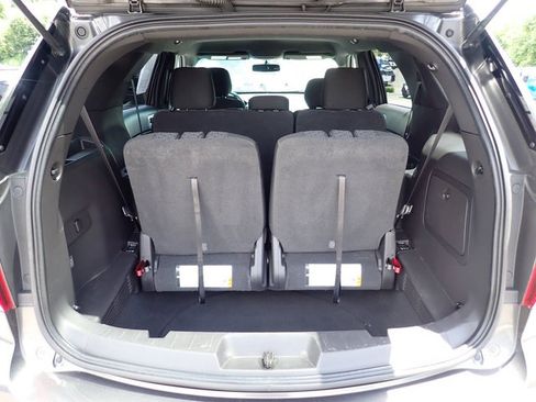Used 2015 Ford Explorer XLT w/ Equipment Group 201B AWD/4WD image 5