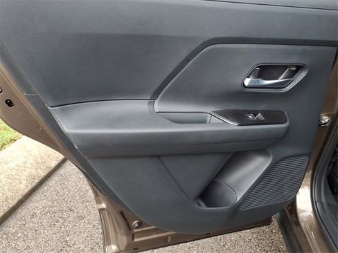 New 2026 Nissan Kicks SR w/ SR Premium Package image 8