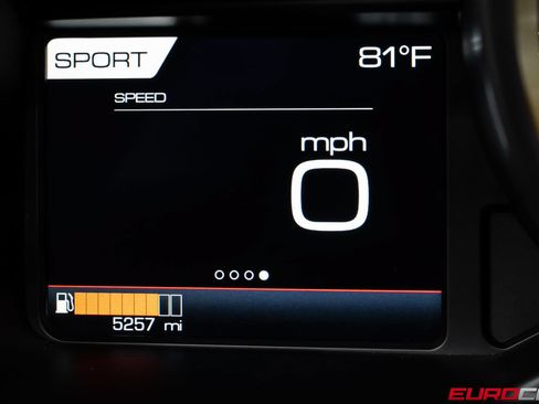 Used 2022 Ferrari F8 Tributo RWD image 32