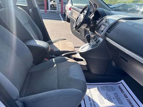 Used 2012 Nissan Sentra 2.0 SR w/ Special Edition Pkg FWD image 11