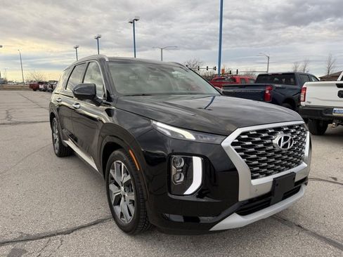 Used 2021 Hyundai Palisade Limited image 2