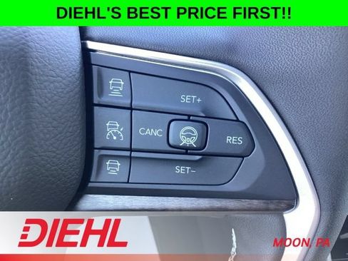 New 2026 Jeep Grand Cherokee L Limited w/ Limited Altitude Package AWD/4WD image 36