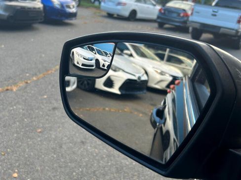 Used 2018 Ford Escape SE image 35