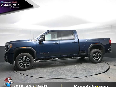Used 2022 GMC Sierra 2500 AT4 w/ AT4 Preferred Package image 4