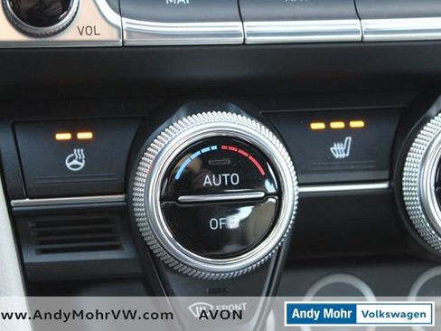 Used 2023 Genesis G70 2.0T image 35