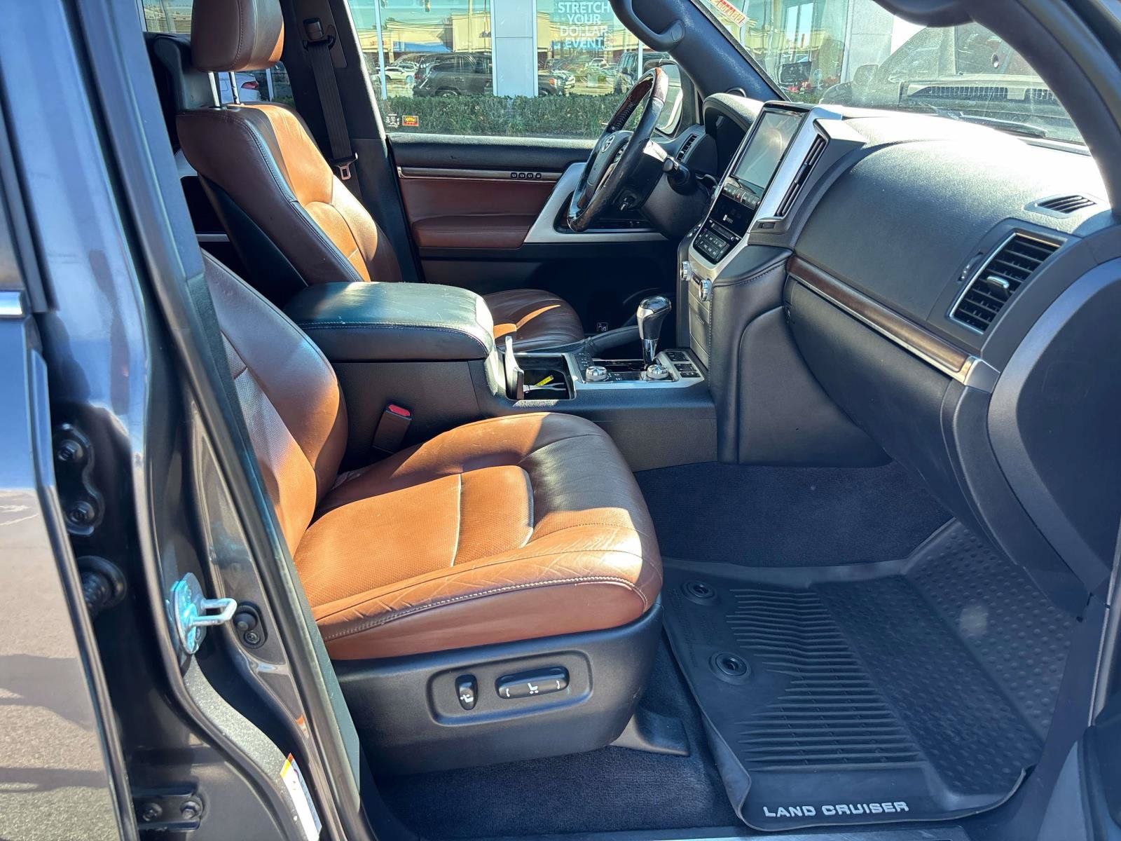 Used 2017 Toyota Land Cruiser AWD/4WD image 17