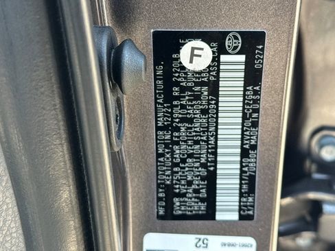 Used 2022 Toyota Camry XLE FWD image 27