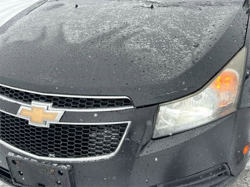 Used 2011 Chevrolet Cruze LTZ image 11