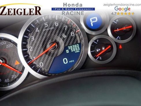 Used 2016 Nissan GT-R Premium image 22