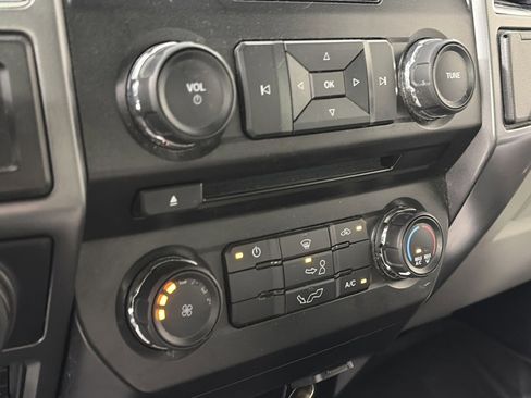 Used 2017 Ford F150 XLT w/ Trailer Tow Package image 21