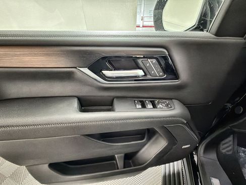 New 2026 GMC Yukon Denali w/ Sun & Power Step Package image 15