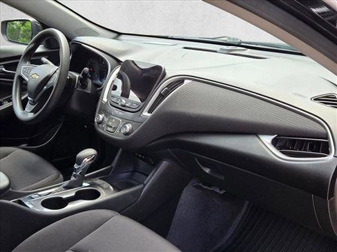 Used 2024 Chevrolet Malibu LS FWD image 19