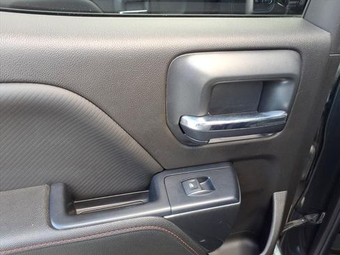 Used 2018 GMC Sierra 1500 SLT w/ All Terrain Package image 10