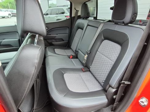 Used 2020 Chevrolet Colorado Z71 AWD/4WD image 7
