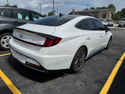 Used 2021 Hyundai Sonata Limited w/ Cargo Package FWD image 10