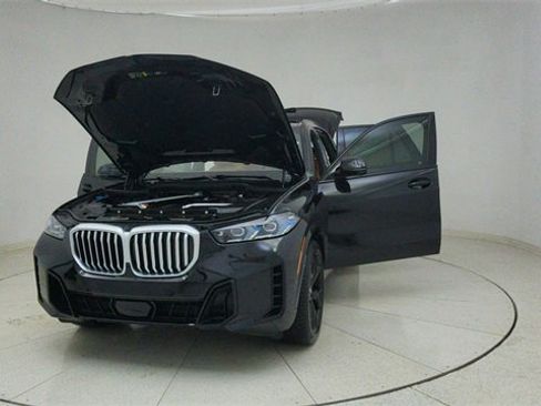 Used 2025 BMW X5 sDrive40i w/ M Sport Package image 79