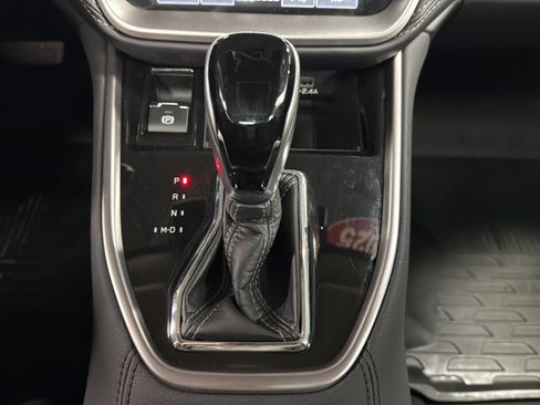 Certified 2025 Subaru Outback Premium image 32