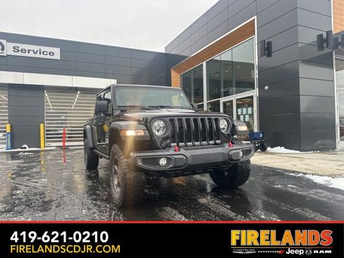 Used 2022 Jeep Gladiator Rubicon w/ Cold Weather Group image 2