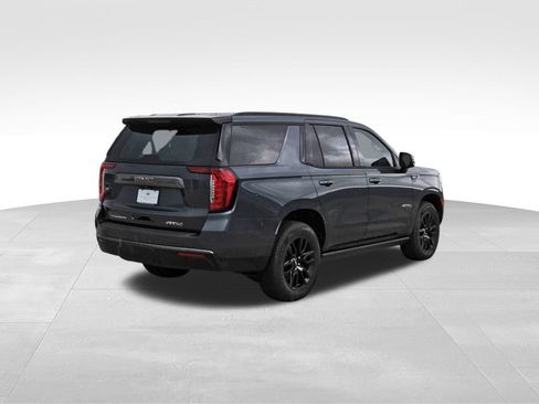 Used 2021 GMC Yukon AT4 w/ AT4 Premium Package AWD/4WD image 4