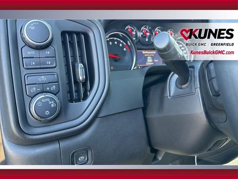 Used 2024 GMC Sierra 1500 AT4 w/ Technology Package image 18