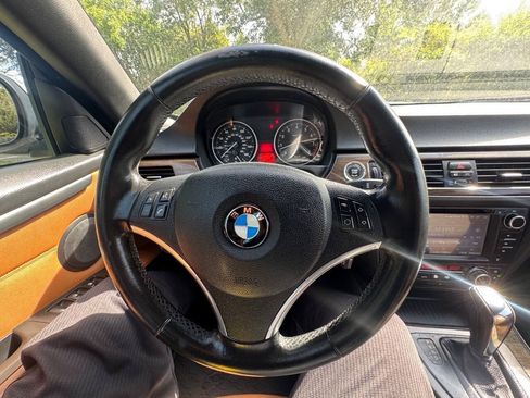 Used 2011 BMW 328i Convertible RWD image 10