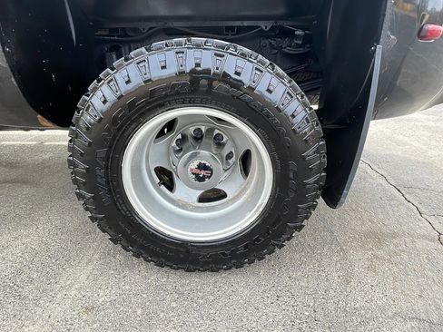 Used 2015 GMC Sierra 3500 SLT w/ Duramax Plus Package image 25