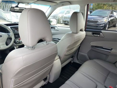Used 2013 Subaru Forester 2.5X Limited image 26